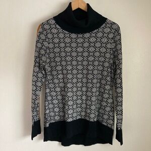 Icelandic design women’s merino wool blend sweater